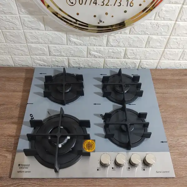 Plaque_chauffante_Ariston