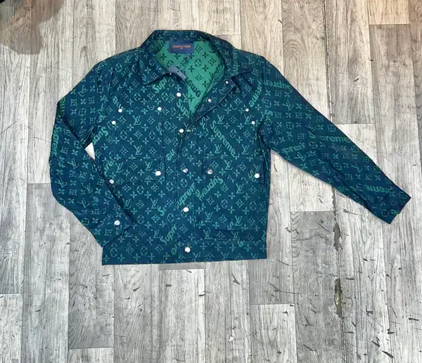  Green 🟢Supreme